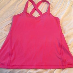 Lululemon work out tank in pink size 10